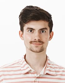 Example ICA-compliant Emirates ID photo captured at home